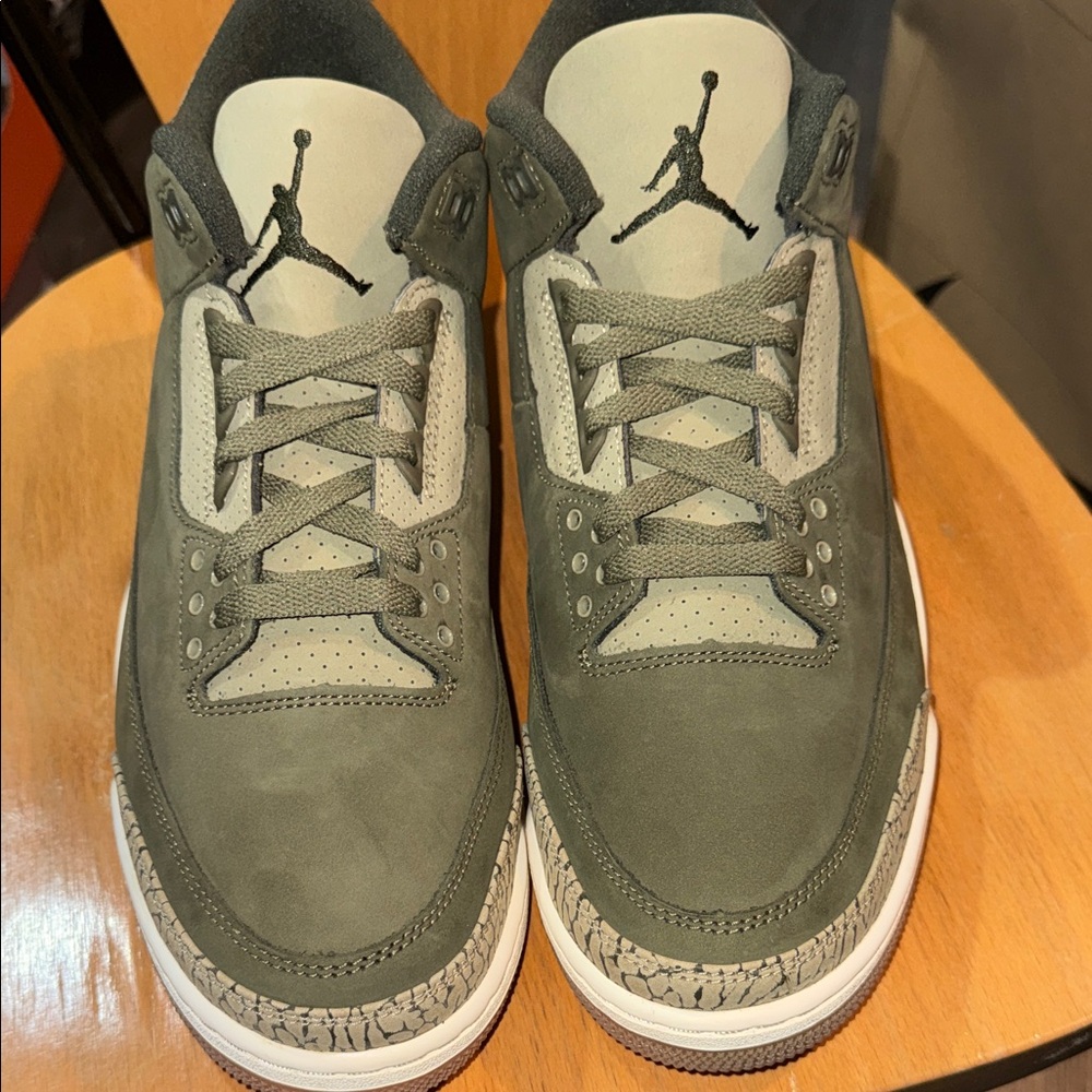 JORDAN 3 RETRO